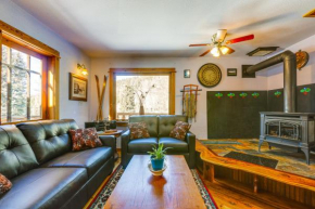 Mountain Chalet Getaway Steps to Crystal River!